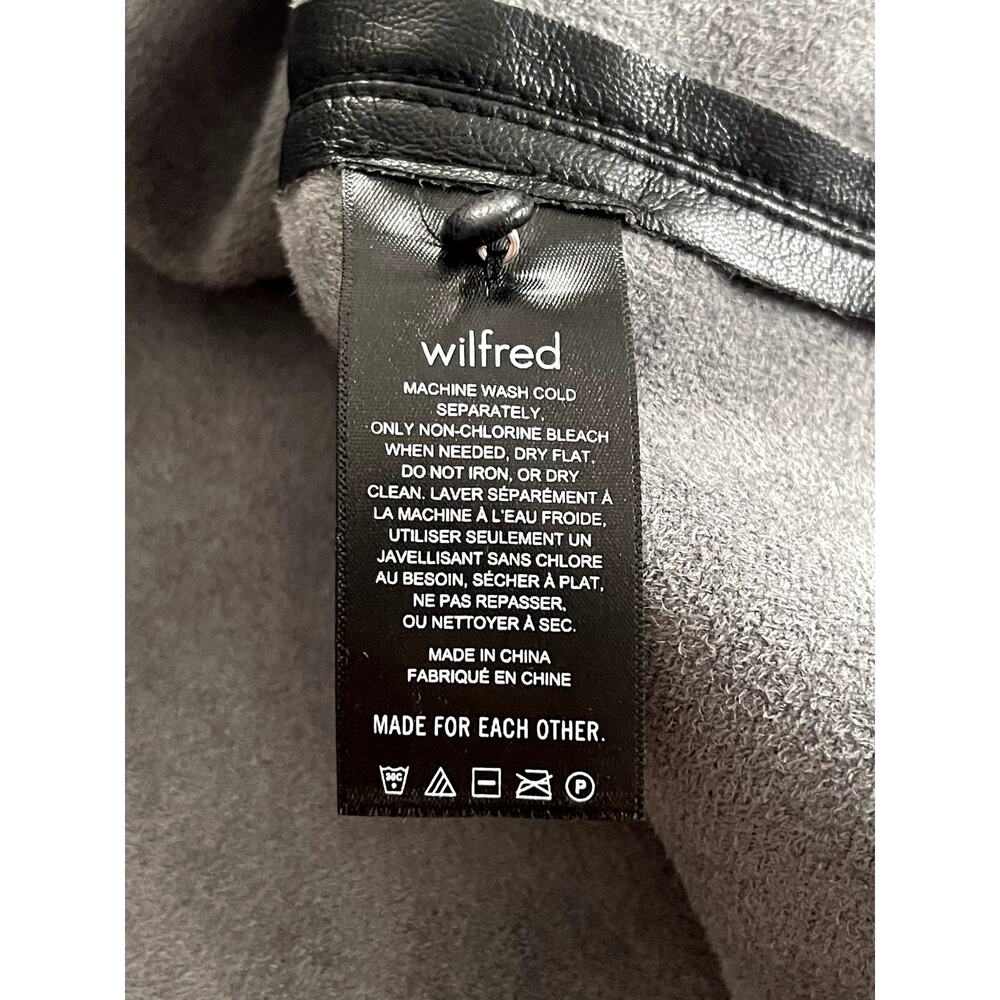 Aritzia Wilfred Sz M Bica Blouse Top Black Faux Leather Edgy Peasant Boho - Picture 13 of 15